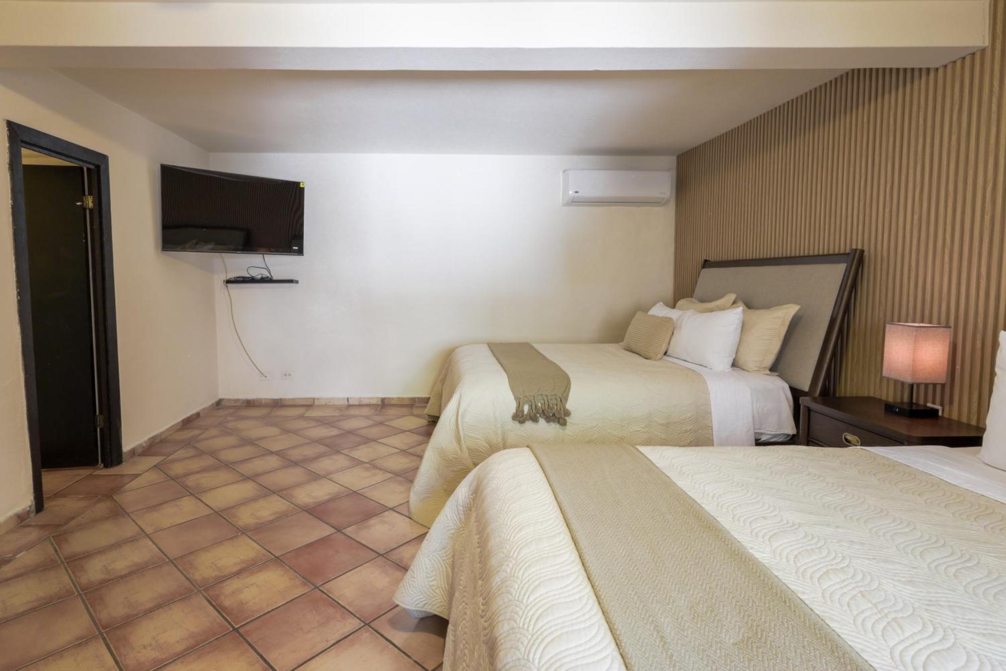 Hotel Posada Terranova Сан-Хосе-дель-Кабо Экстерьер фото